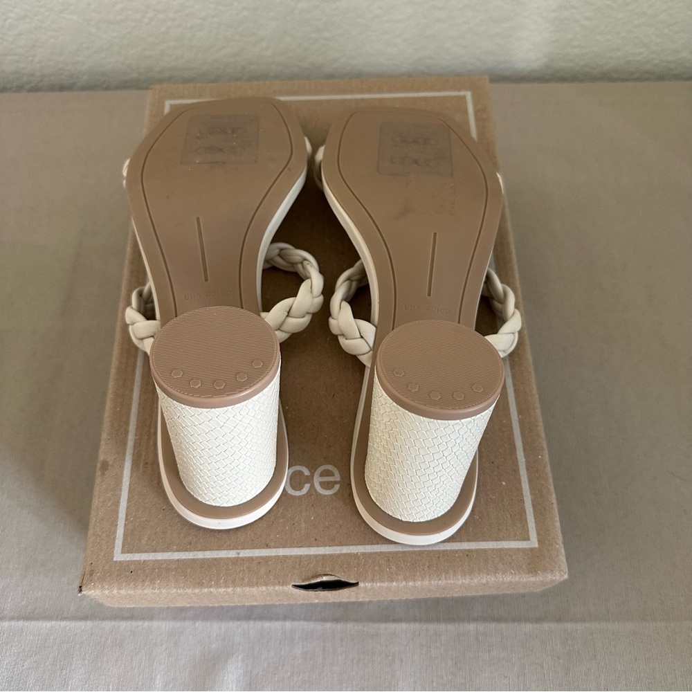 Dolce Vita Woven Ivory/White Block Heel - Picture 5 of 5